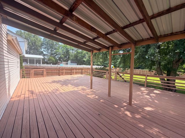 1618 Saddlebrook Drive, Heath, OH 43056