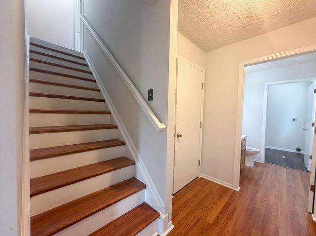 1618 Saddlebrook Drive, Heath, OH 43056