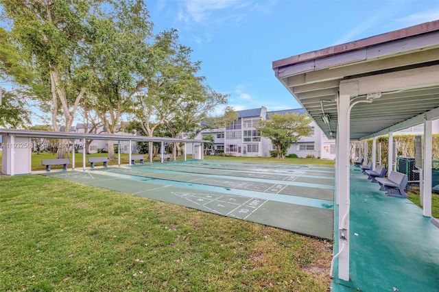 7897 Golf Circle Drive 309, Margate, FL 33063
