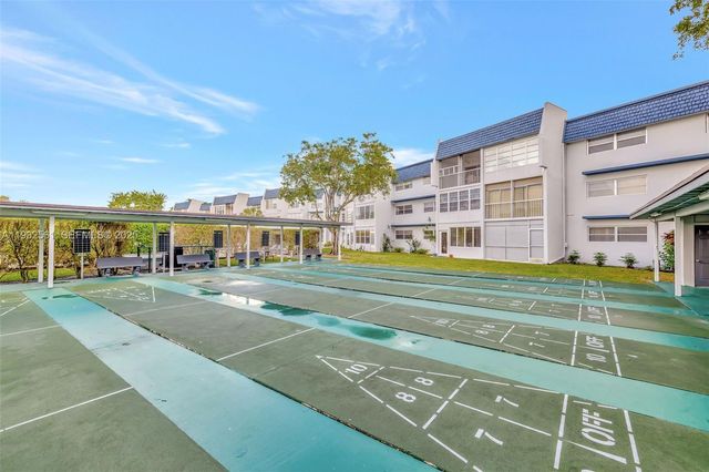 7897 Golf Circle Drive 309, Margate, FL 33063