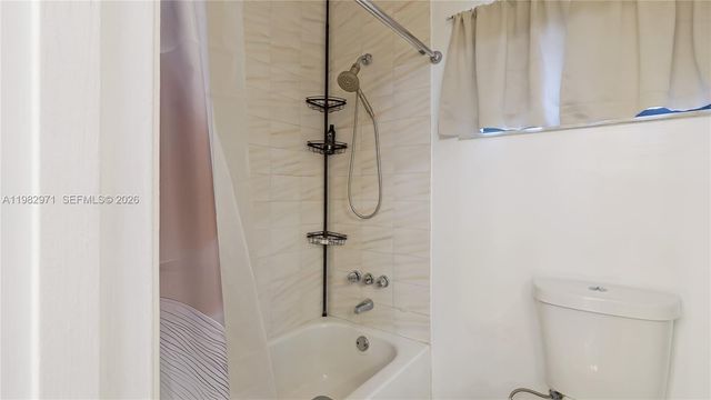 11524 Terra Bella Blvd, Plantation, FL 33325