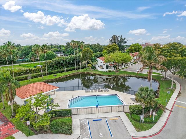 11524 Terra Bella Blvd, Plantation, FL 33325