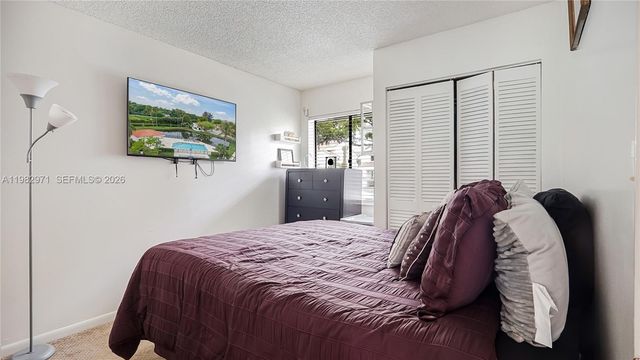 11524 Terra Bella Blvd, Plantation, FL 33325