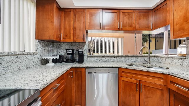 11524 Terra Bella Blvd, Plantation, FL 33325