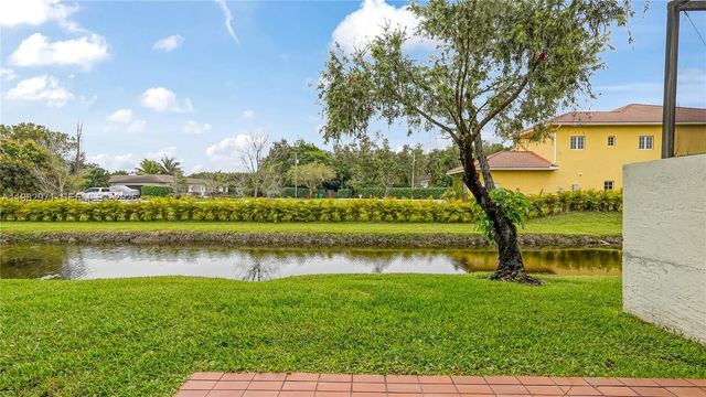11524 Terra Bella Blvd, Plantation, FL 33325