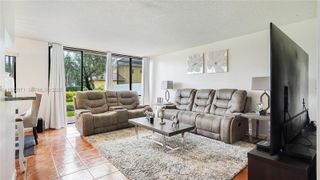 11524 Terra Bella Blvd, Plantation, FL 33325