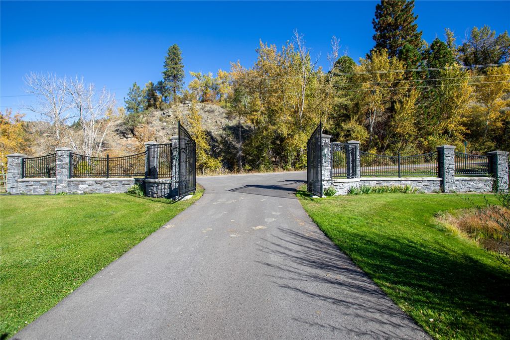 1307 Skalkaho Hwy, Hamilton, MT 59840 photo 10