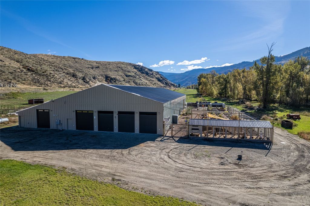 1307 Skalkaho Hwy, Hamilton, MT 59840 photo 63