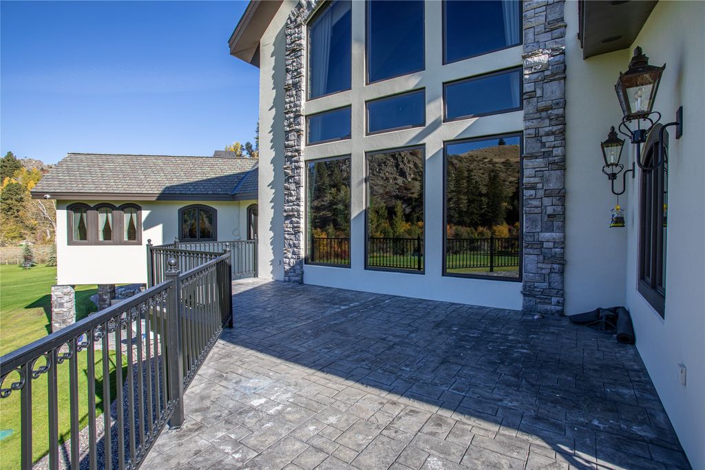 1307 Skalkaho Hwy, Hamilton, MT 59840 photo 66