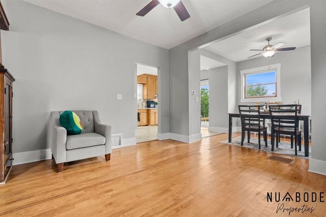 933 Crescent Street, Grand Rapids, MI 49503