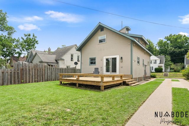 933 Crescent Street, Grand Rapids, MI 49503