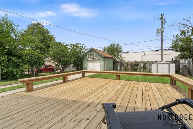 933 Crescent Street, Grand Rapids, MI 49503