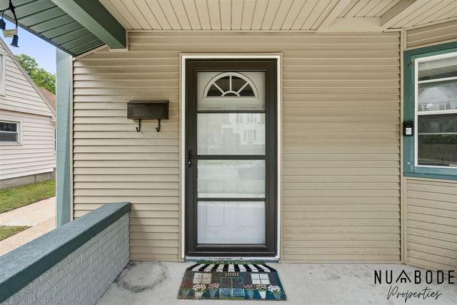 933 Crescent Street, Grand Rapids, MI 49503