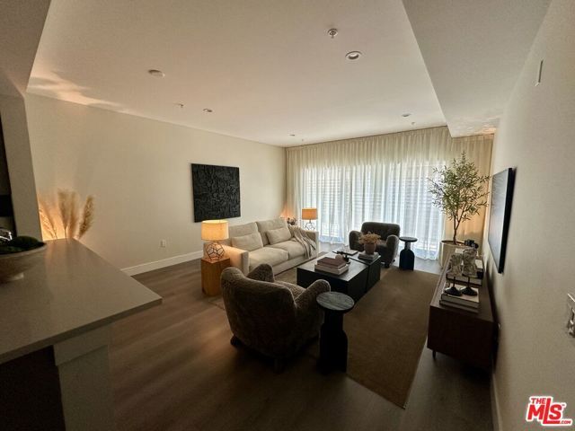 1223 N Hayworth Avenue 2, West Hollywood, CA 90046
