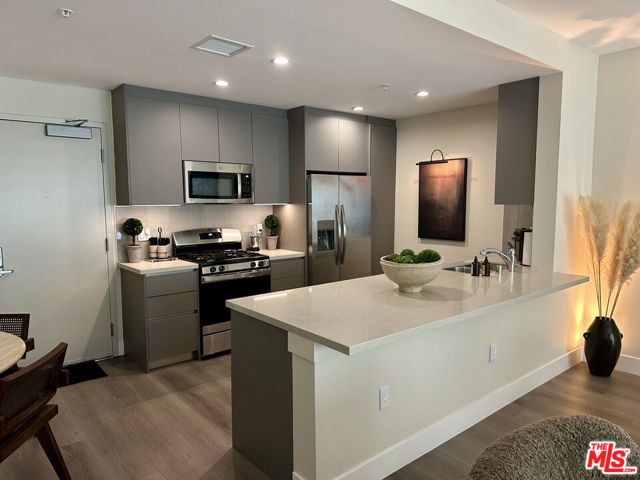1223 N Hayworth Avenue 2, West Hollywood, CA 90046