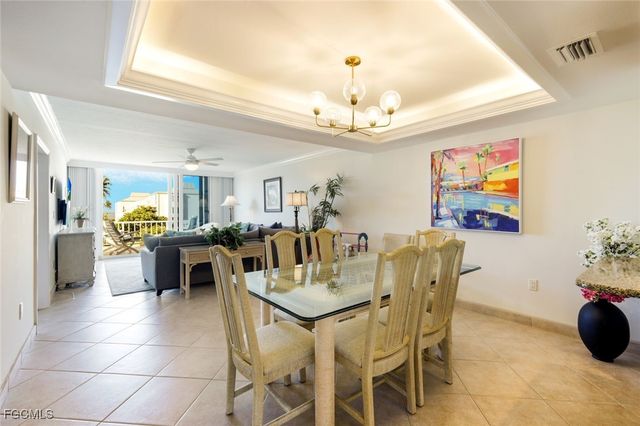 200 Periwinkle WAY 214, Sanibel, FL 33957