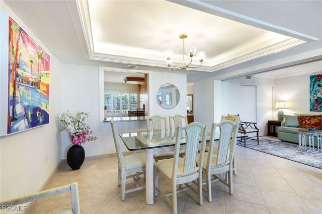 200 Periwinkle WAY 214, Sanibel, FL 33957