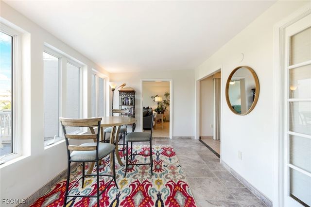 200 Periwinkle WAY 214, Sanibel, FL 33957