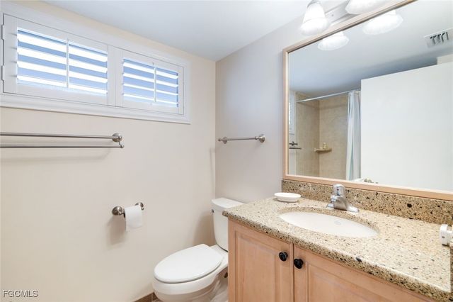 200 Periwinkle WAY 214, Sanibel, FL 33957