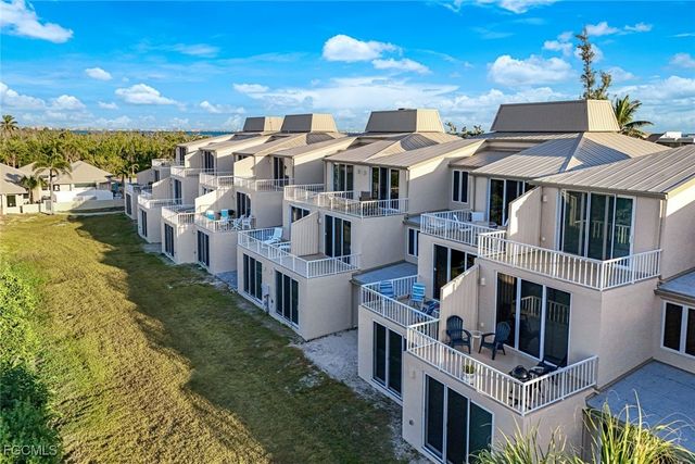 200 Periwinkle WAY 214, Sanibel, FL 33957