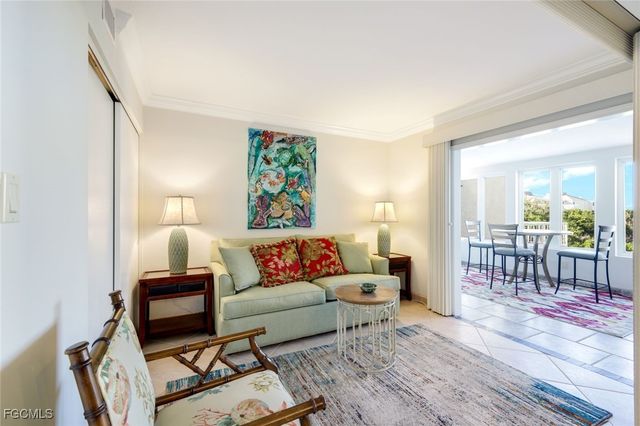 200 Periwinkle WAY 214, Sanibel, FL 33957