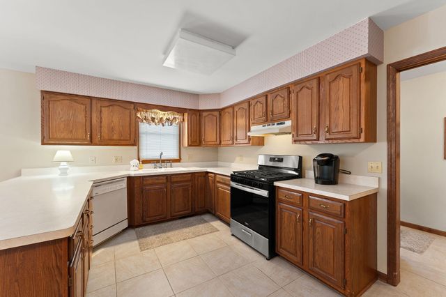 176 Wexford, Valparaiso, IN 46385