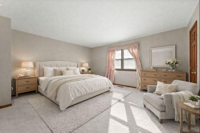 176 Wexford, Valparaiso, IN 46385