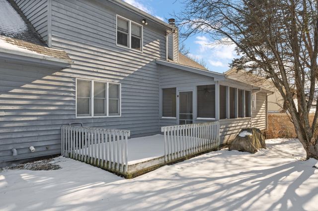 176 Wexford, Valparaiso, IN 46385