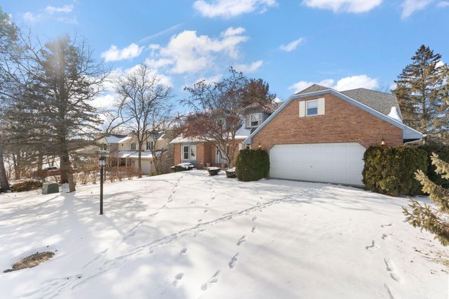 176 Wexford, Valparaiso, IN 46385