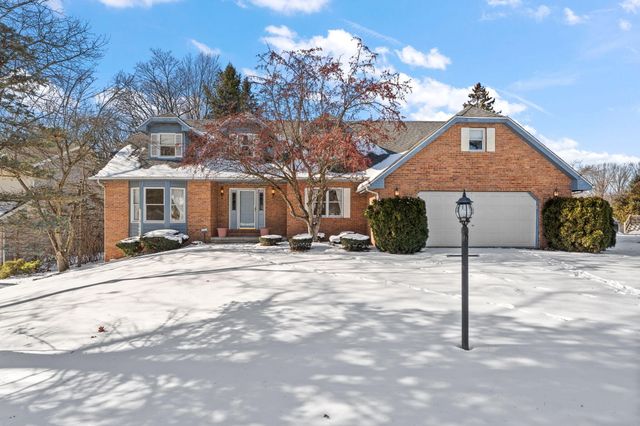 176 Wexford, Valparaiso, IN 46385