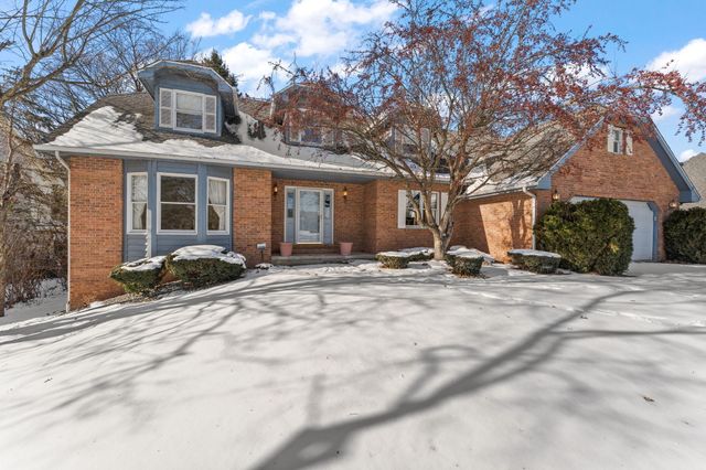 176 Wexford, Valparaiso, IN 46385