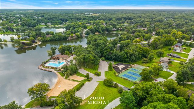 176 Wexford, Valparaiso, IN 46385