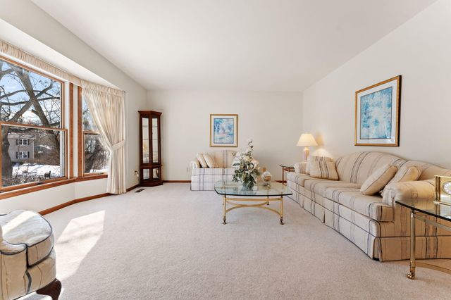 176 Wexford, Valparaiso, IN 46385