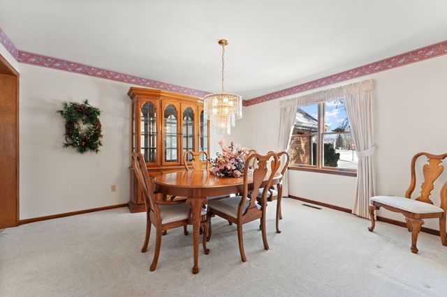 176 Wexford, Valparaiso, IN 46385