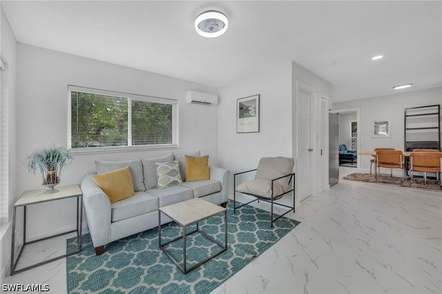 2566-2578 Jackson ST W, Fort Myers, FL 33901