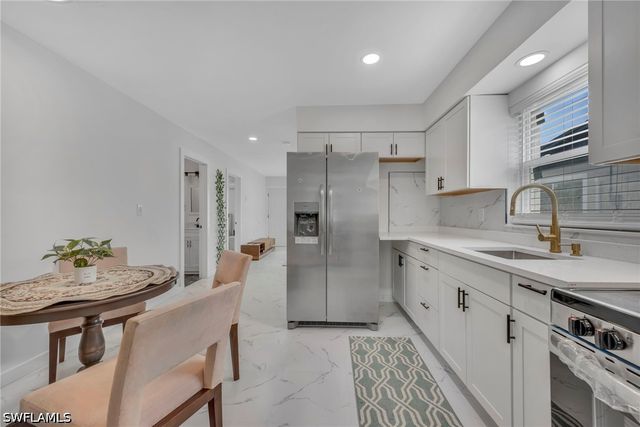 2566-2578 Jackson ST W, Fort Myers, FL 33901