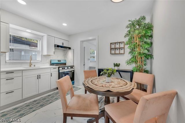 2566-2578 Jackson ST W, Fort Myers, FL 33901