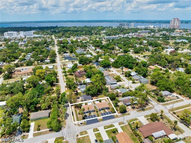 2566-2578 Jackson ST W, Fort Myers, FL 33901