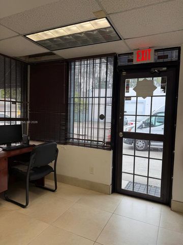 2200 NW 93rd Ave, Doral, FL 33172