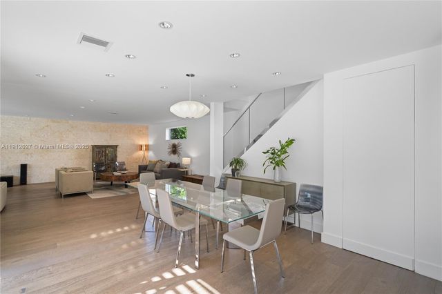 7950 SW 54th Ave, Miami, FL 33143