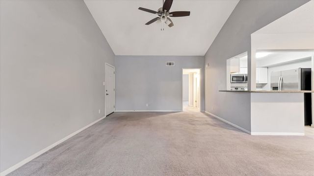 2574 Marilee Lane 4, Houston, TX 77057