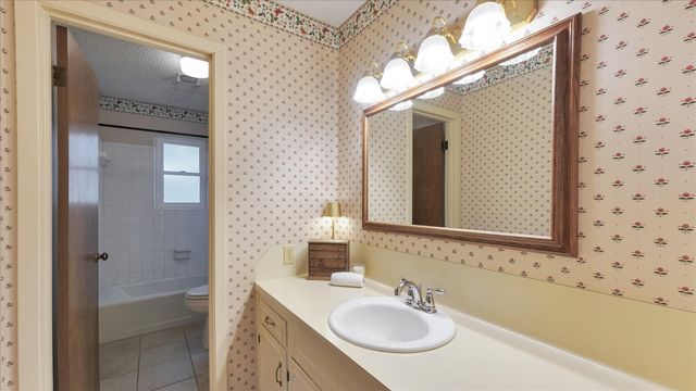 2574 Marilee Lane 4, Houston, TX 77057