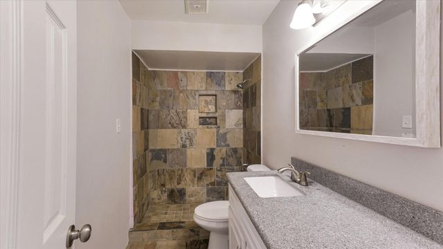 2574 Marilee Lane 4, Houston, TX 77057