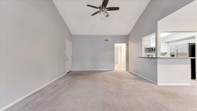 2574 Marilee Lane 4, Houston, TX 77057