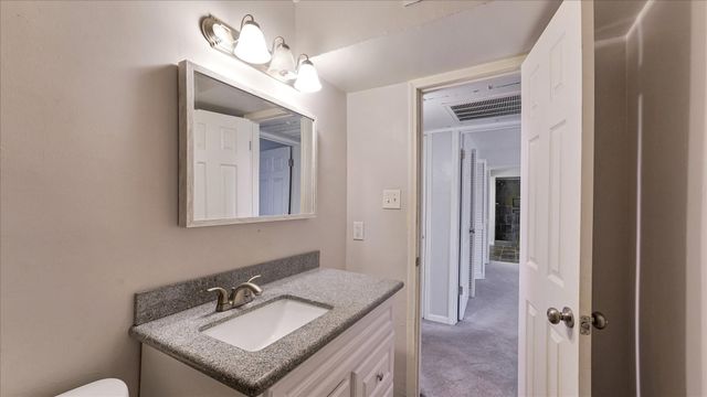 2574 Marilee Lane 4, Houston, TX 77057