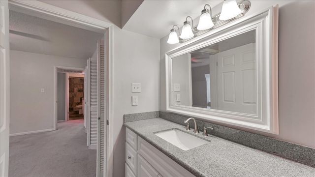 2574 Marilee Lane 4, Houston, TX 77057