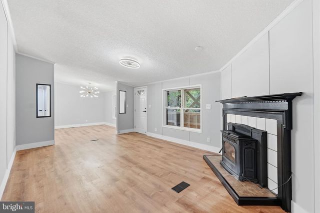 415 DUTCH DR, Lothian, MD 20711