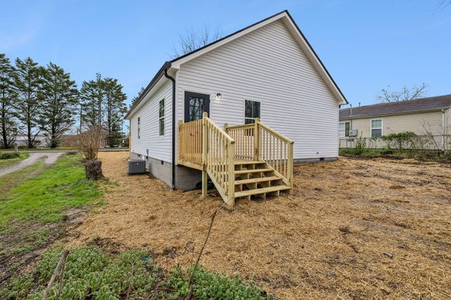 311 Crescent Avenue, Chickamauga, GA 30707