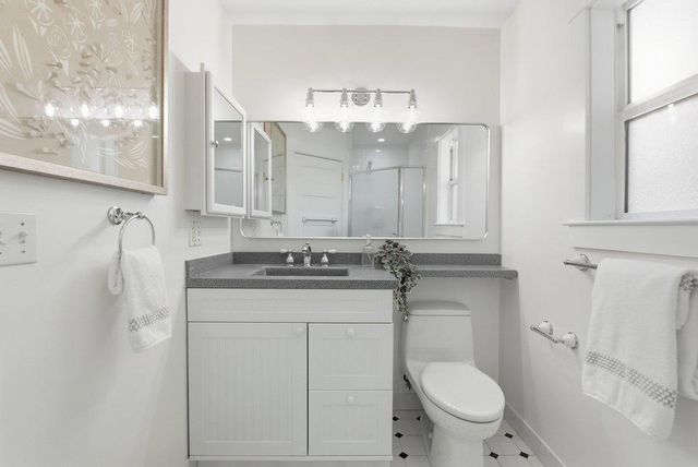 732 Farringdon Lane, Burlingame, CA 94010