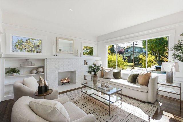 732 Farringdon Lane, Burlingame, CA 94010